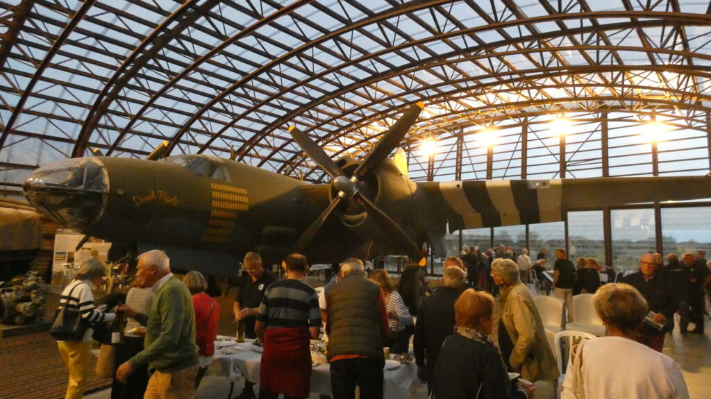 Apéritif dînatoire suivant l'assemblée générale 204 au musée d'Utah Beach